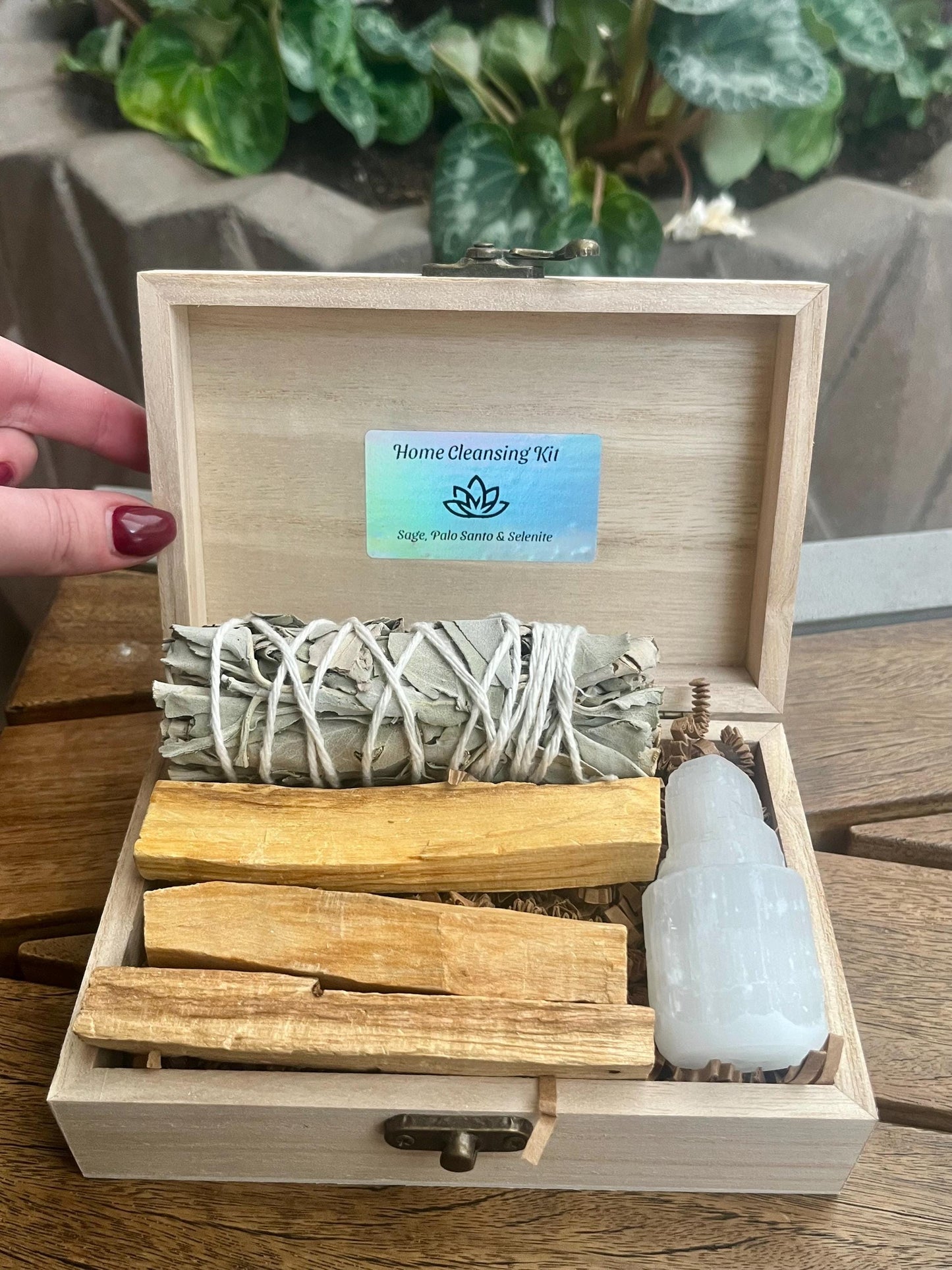 Home Cleansing Kit with Sage, Palo Santo, Selenite, House Warming Gift Kit, Protection & Cleansing, Reiki, Meditation, Energy Cleansing,